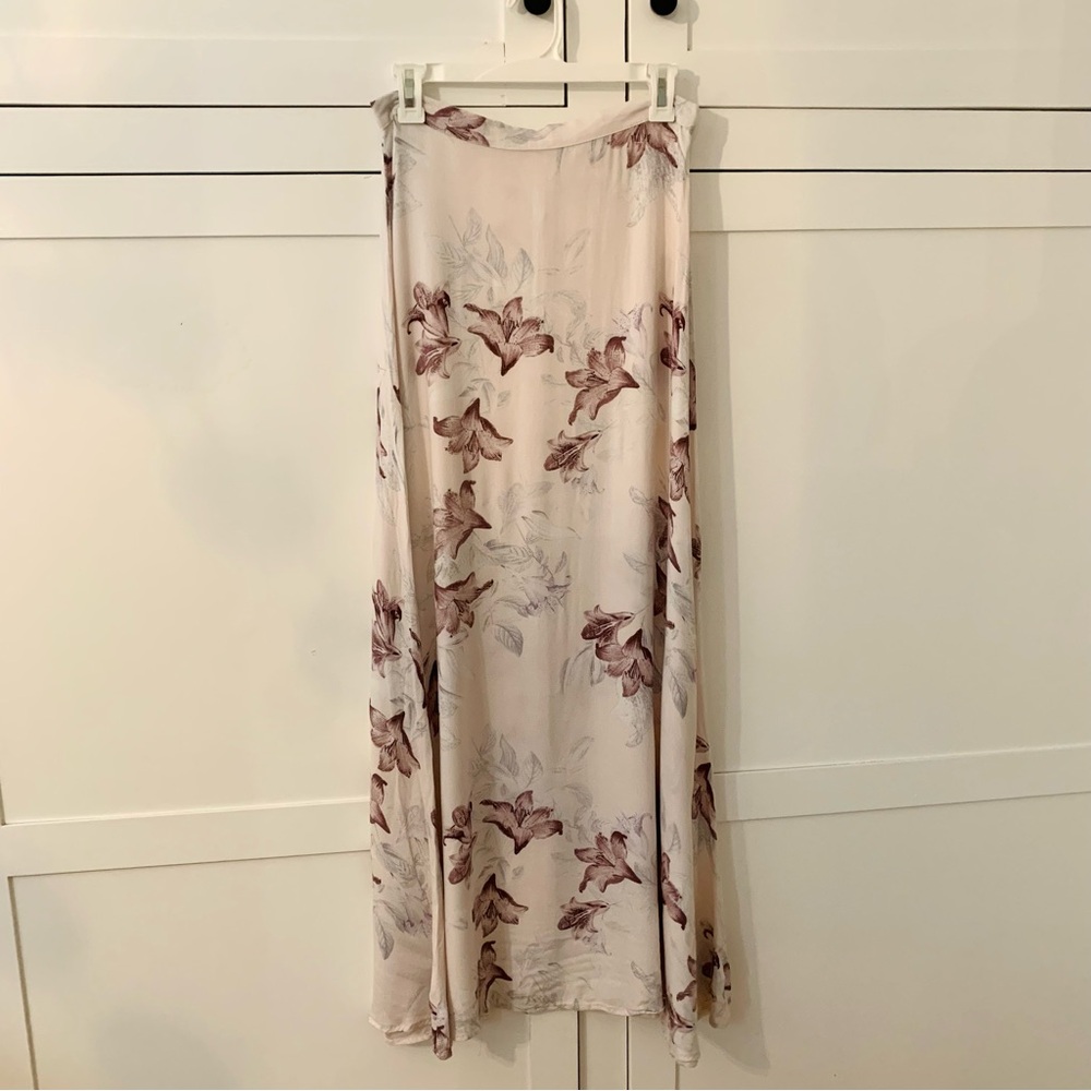 Sadie & Sage Light Pink Purple Floral Rayon Maxi Skirt Size Medium